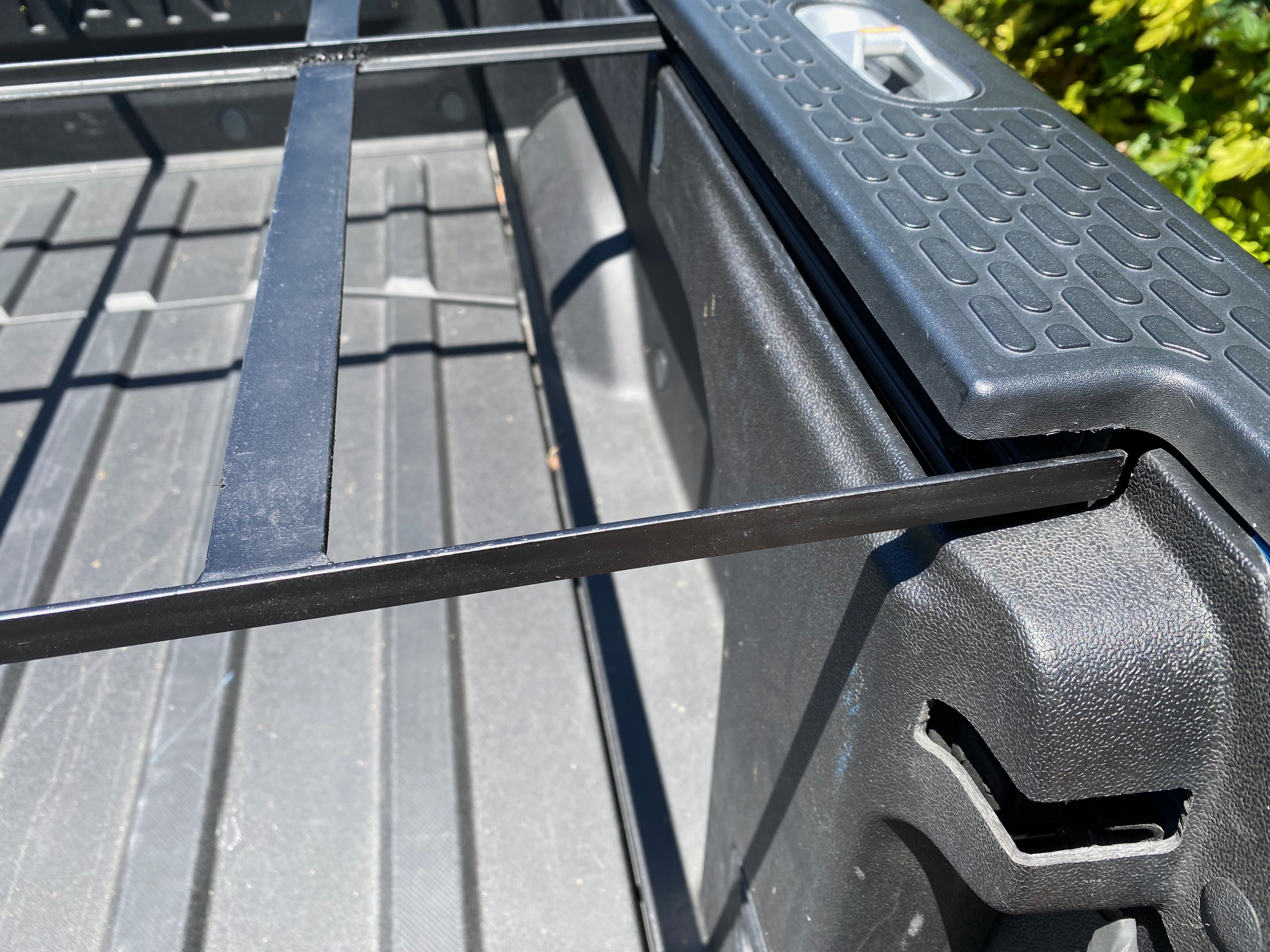 Gap between channel and tailgate.